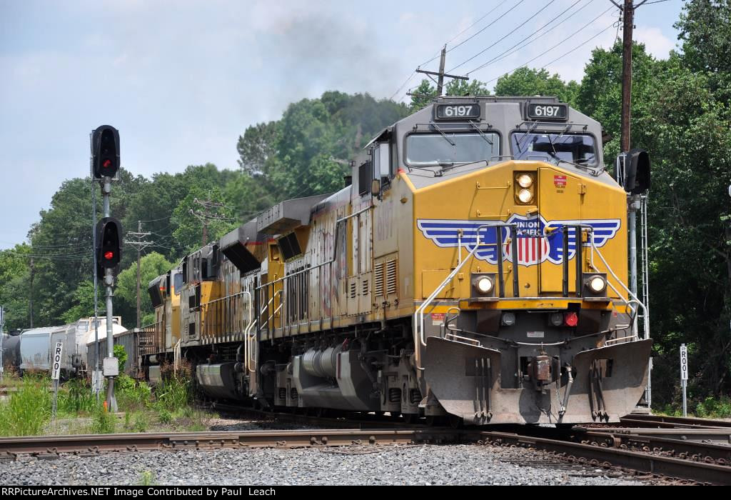 Westbound manifest on the ex-SSW hits the KCS diamond